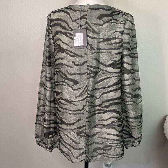 NWT M Made in Italy Silk Woven Long Sleeve Zebra Print Size is S   see Video!!! - Picture 2 of 16